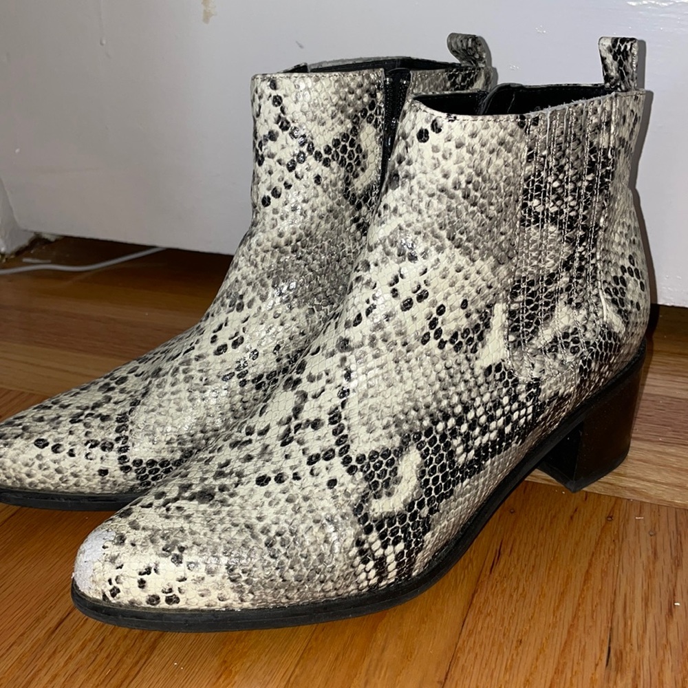Blondo waterproof snake skin booties
